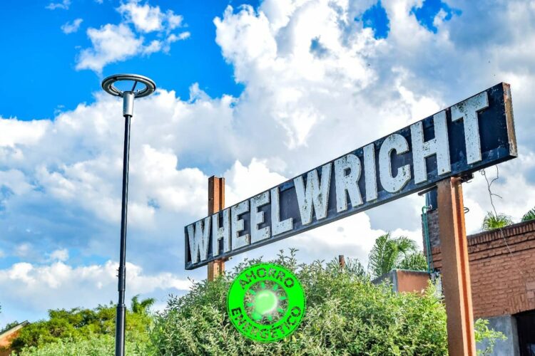 ENRICO Y GIANETTI AVANZAN CON  OBRA DE ILUMINACION LED Y PARQUIZACIÓN EN PREDIO DEL FERROCARRIL PARA CONECTAR A LOS VECINOS DE WHEELWRIGHT