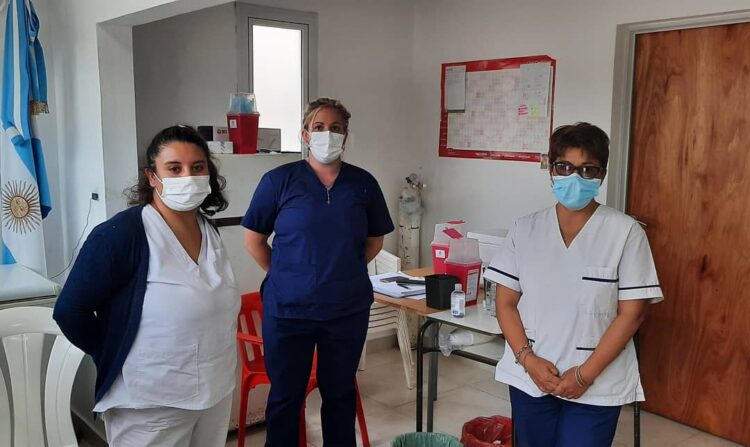 GENERAL ARENALES : VACUNACIÓN EN EL HOSPITAL MUNICIPAL.