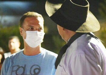 EL SENADOR ENRICO ACOMPAÑÓ A LOS VECINOS DURANTE LA PRIMERA FIESTA PROVINCIAL DEL PONCHO EN CHRISTOPHERSEN