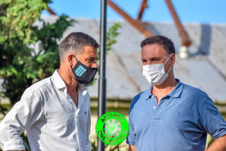 ENRICO Y GIANETTI AVANZAN CON  OBRA DE ILUMINACION LED Y PARQUIZACIÓN EN PREDIO DEL FERROCARRIL PARA CONECTAR A LOS VECINOS DE WHEELWRIGHT