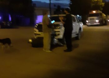 TEODELINA  : ACCIDENTE Moto vs camioneta esquina Fermín  Viruleg y Moreno