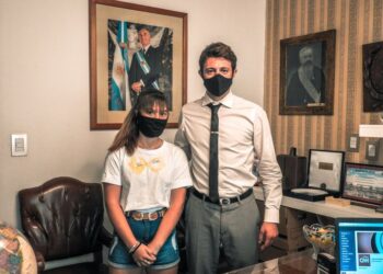 TEODELINA: ¡𝐅𝐄𝐋𝐈𝐂𝐈𝐓𝐀𝐂𝐈𝐎𝐍𝐄𝐒 𝐌𝐀𝐆𝐀𝐋𝐈! | 𝐌𝐄𝐑𝐄𝐂𝐈𝐃𝐎 𝟏° 𝐏𝐔𝐄𝐒𝐓𝐎 