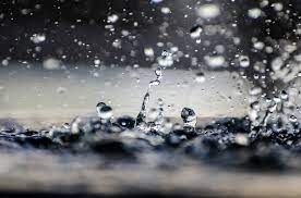 Agua caída en la region