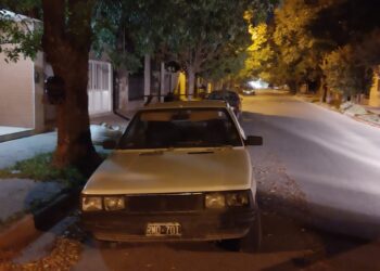 FIRMAT: HALLARON UN AUTO ROBADO 