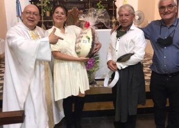 TEODELINA- AYLEN CARRIZO FUE LA GANADORA DEL BONO CONTRIBUCIÓN DE LA PARROQUIA