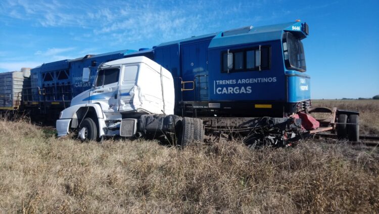 ACCIDENTE EN RUTA PROVINCIAL N 65 VIAS Y CRUCE CACEROS