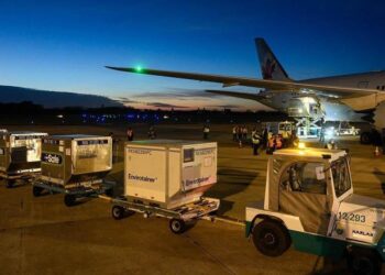 LLEGARON MÁS DE 2,1 MILLONES DE DOSIS DE LA VACUNA DE ASTRAZENECA DE PRODUCCIÓN CONJUNTA CON MÉXICO