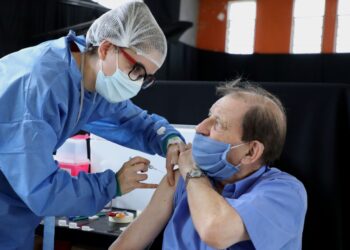 ENRICO: IMPULSAMOS Y VOTAMOS UNA LEY PARA QUE EL GOBIERNO PROVINCIAL COMPRE VACUNAS CONTRA EL COVID