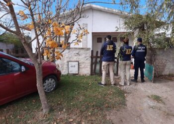 DOS DETENIDOS POR REALIZAR ESTAFAS TELEFÓNICAS EN LA REGIÓN