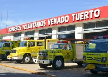 LA PROVINCIA CONFIRMÓ QUE VACUNARÁ A LOS BOMBEROS