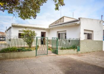 LISANDRO ENRICO COLABORA CON EL PROYECTO DE CARRERAS UNIVERSITARIAS EN TEODELINA