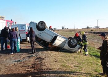 ACCIDENTE EN GRAL. ARENALES: VUELCO EN RUTA 50