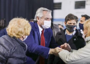 El Gobierno formalizó la medida de pago del bono de 5.000 pesos para los jubilados