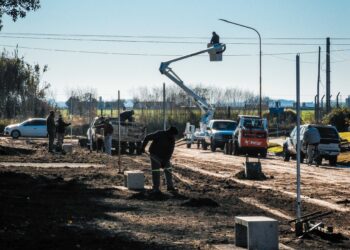 En el marco del Plan Comunal Mi Barrio, la administración comunal de Teodelina, dirigida por Joaquín Poleri, construyó una plazoleta en el FONAVI I.
