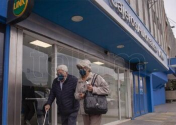 Cobran jubilados y pensionados con ingresos superiores a $ 25.923 y DNI terminado en 8 y 9