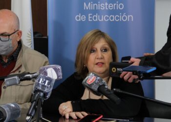LA PROVINCIA DE SANTA FE  BRINDÓ PRECISIONES SOBRE LA VUELTA A CLASES CON PRESENCIALIDAD PLENA