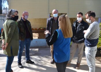 VILLA CAÑAS: GIZZI RECORRIÓ INSTITUCIONES EDUCATIVAS JUNTO A ENRICO