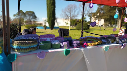 TEODELINA DOMINGO A PLENO SOL EN LA PLAZA ITUZAINGO!!!