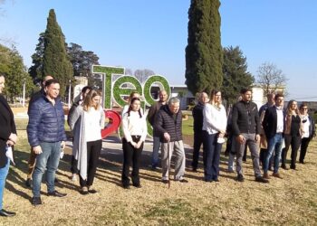 PULLARO LANZO SU CANDIDATURA A SENADOR NACIONAL EN TEODELINA