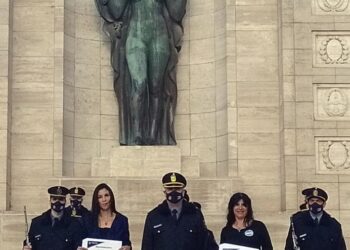 LA BANDA SINFÓNICA POLICIAL ORGANISMOS SANTA FE Y ROSARIO, CELEBRÓ EL  DÍA INTERNACIONAL DEL LENGUAJE DE SEÑAS.