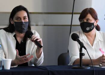 SANTA FE BECARÁ A CIENTÍFICAS SANTAFESINAS PARA QUE SE CAPACITEN EN EL PAÍS Y EN EL EXTERIOR