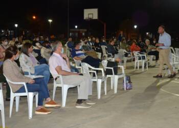 CHARLA SOBRE ADICCIONES, UN ESPACIO DE ESCUCHA Y DIÁLOGO