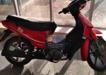 VENADO TUERTO: HALLAN MOTO ROBADA AYER