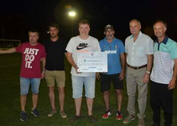 VILLA CAÑAS: RECONOCIMIENTO AL PLANTEL DE STUDEBAKER