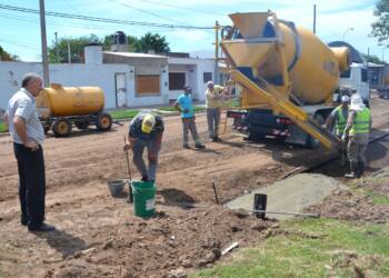 VILLA CAÑAS . SE PUSO EN MARCHA LA AMPLIACIÓN DE LA VÍA DE LA SALUD