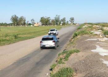 RUTA 90: EL SENADOR ENRICO INSISTE CON UNA OBRA DE SANEAMIENTO HÍDRICO Y REPAVIMENTACIÓN A LA ALTURA DE MELINCUÉ