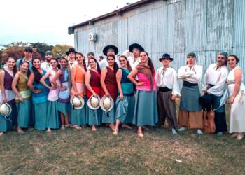 VILLA CAÑAS “Sueña con los pies, danza con el corazón”.