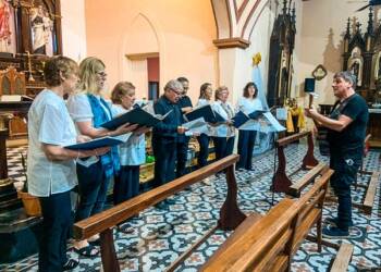 TEODELINA : Ｃｏｒａｌ ｄｅｌ Ｓｕｒ   | ＥＭＯＴＩＶＡ ＶＥＬＡＤＡ ＮＡＶＩＤＥÑＡ  
