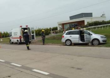 TEODELINA: ACCIONAR DE BOMBEROS : PERSONA DESCOMPUESTA