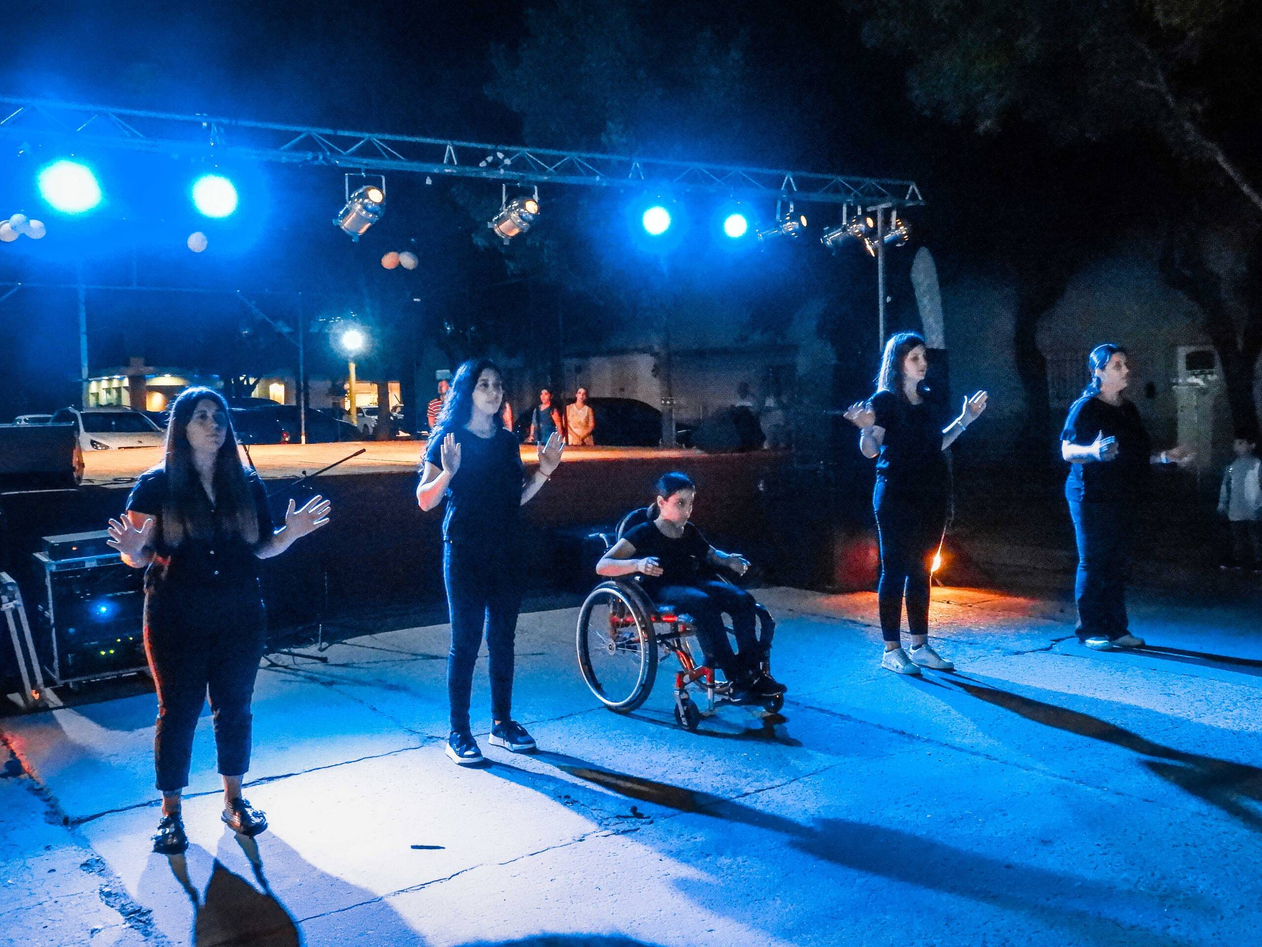 𝟯𝟬° 𝗔𝗡𝗜𝗩𝗘𝗥𝗦𝗔𝗥𝗜𝗢 𝗖𝗔𝗦𝗔 𝗗𝗘 𝗟𝗔 𝗖𝗨𝗟𝗧𝗨𝗥𝗔 | 𝗖𝗶𝗲𝗿𝗿𝗲 𝗱𝗲 𝘁𝗮𝗹𝗹𝗲𝗿𝗲𝘀, 𝗱𝗲𝘀𝗰𝘂𝗯𝗿𝗶𝗺𝗶𝗲𝗻𝘁𝗼 𝗱𝗲 𝗽𝗹𝗮𝗰𝗮 𝗰𝗼𝗻𝗺𝗲𝗺𝗼𝗿𝗮𝘁𝗶𝘃𝗮 𝘆 𝗺𝘂𝗲𝘀𝘁𝗿𝗮 𝗱𝗲 𝘁𝗿𝗮𝗯𝗮𝗷𝗼𝘀.