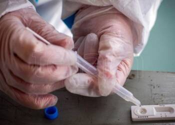 Los casos de coronavirus subieron un 65% en una semana en la Argentina