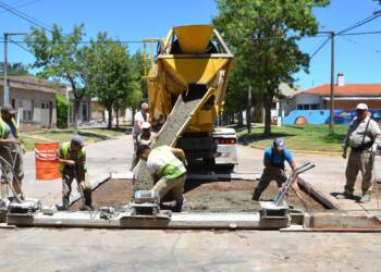 VILLA CAÑAS: EL MUNICIPIO AVANZA CON TRABAJOS DE BACHEO