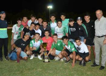 VILLA CAÑAS : COPA CIUDAD: STUDEBAKER, CAMPEÓN EN PRIMERA Y CUARTA