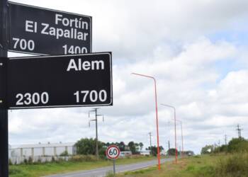 VENADO TUERTO: AVANZA UNA NECESARIA OBRA DE ILUMINACIÓN IMPULSADA POR EL SENADOR ENRICO Y LA MUNICIPALIDAD