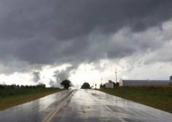 Catorce provincias están bajo alertas meteorológicas por tormentas, viento y nevadas
