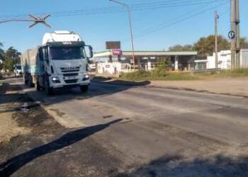 VIALIDAD REPARÓ EL PASO A NIVEL EN MURPHY