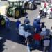 Agricultores argentinos preparan protesta con tractores Agricultores argentinos preparan protesta con tractores