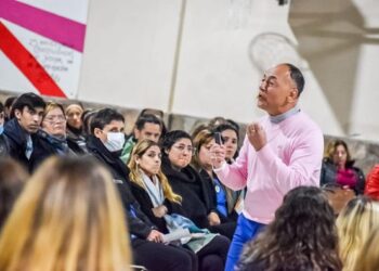 EL SENADOR ENRICO CONTINÚA IMPULSANDO CHARLAS SOBRE PREVENCIÓN Y ABORDAJE DE ADICCIONES EN LA REGIÓN