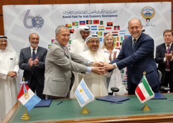 PEROTTI Y SCHIARETTI FIRMARON EN KUWAIT EL CRÉDITO PARA INICIAR LA CONSTRUCCIÓN DEL ACUEDUCTO BIPROVINCIAL SANTA FE – CÓRDOBA