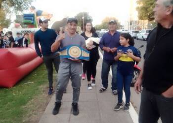 BOXEO : PANCHO BENITEZ PELEO, GANÓ Y REGRESO “A LO CAMPEON”  A TEODELINA