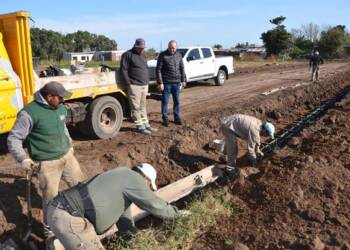 VILLA CAÑAS : CORDÓN CUNETA, MANTENIMIENTO DE CAMINOS RURALES Y ARREGLOS DE CALLES