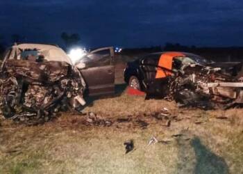 UN MUERTO EN UN TERRIBLE CHOQUE EN LA RUTA 90 ENTRE CARRERAS Y ALCORTA
