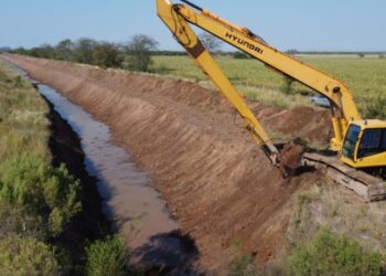 LA PROVINCIA EJECUTA MÁS DE 20 OBRAS HÍDRICAS CON UNA INVERSIÓN SUPERIOR A LOS .000 MILLONES