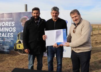 LA PROVINCIA AVANZA CON LA IMPLEMENTACIÓN DEL PROGRAMA CAMINOS DE LA RURALIDAD EN EL DEPARTAMENTO GENERAL LÓPEZ