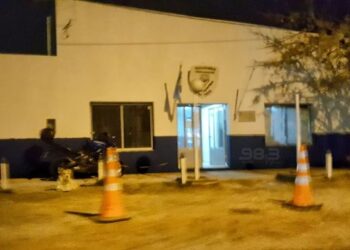  ALLANARON EL COMANDO RADIOELÉCTRICO DE VENADO TUERTO: DOS POLICÍAS DETENIDOS 