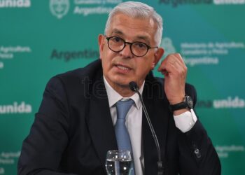 Domínguez: “Los productores tienen garantizado el gasoil, fertilizantes y fitosanitarios”